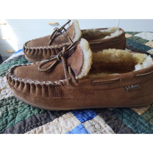 L.L.Bean Wicked Good Moccasin Slippers Men's Sz 8 Genuine Shearling Fur Suede - Picture 4 of 13